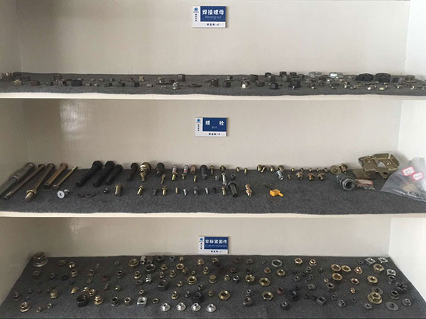 香蕉视频色板厂房环境